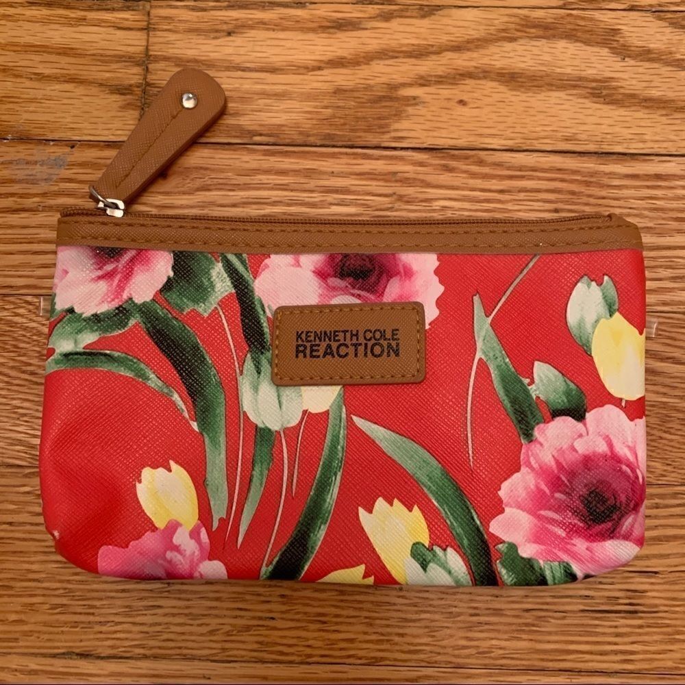Kenneth Cole Reaction wristlet